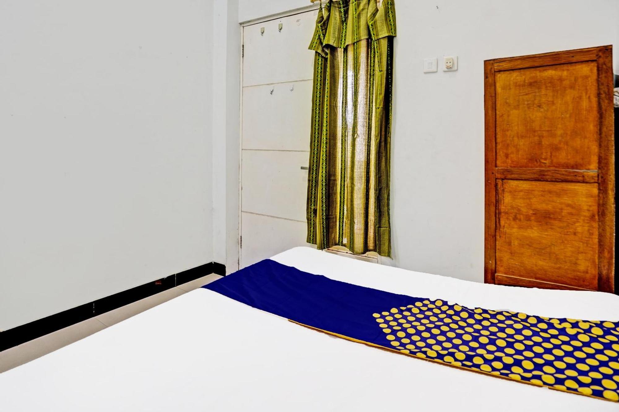 Oyo Life 91866 Paradise Ok Kost Syariah Mojokerto Екстер'єр фото