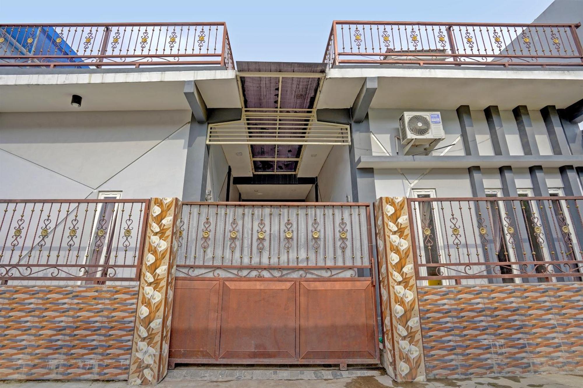 Oyo Life 91866 Paradise Ok Kost Syariah Mojokerto Екстер'єр фото